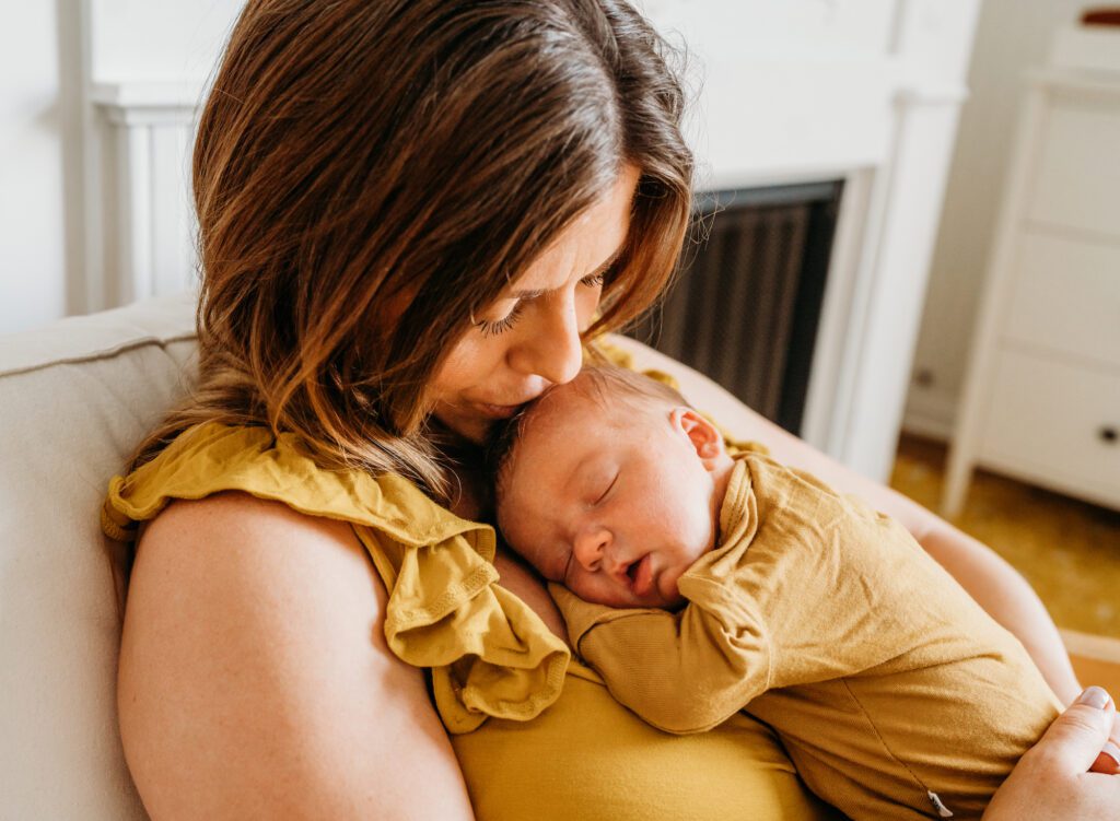 lifestyle photography Los Angeles, lifestyle photographer near me, LA newborn photos