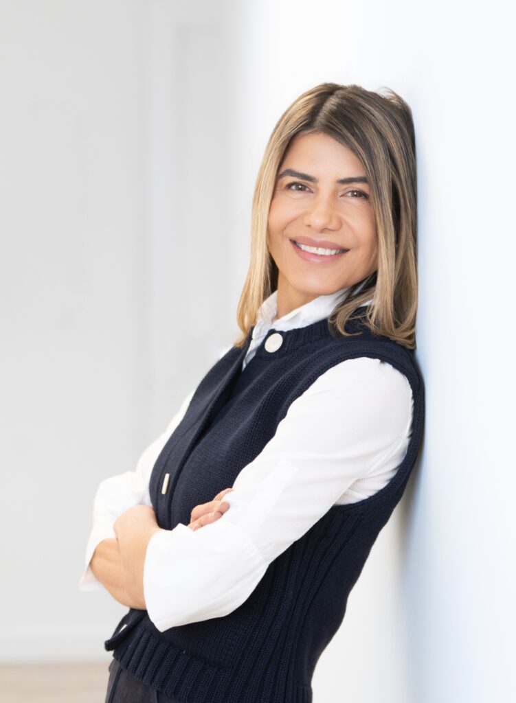 Business woman Headshot session Los Angeles